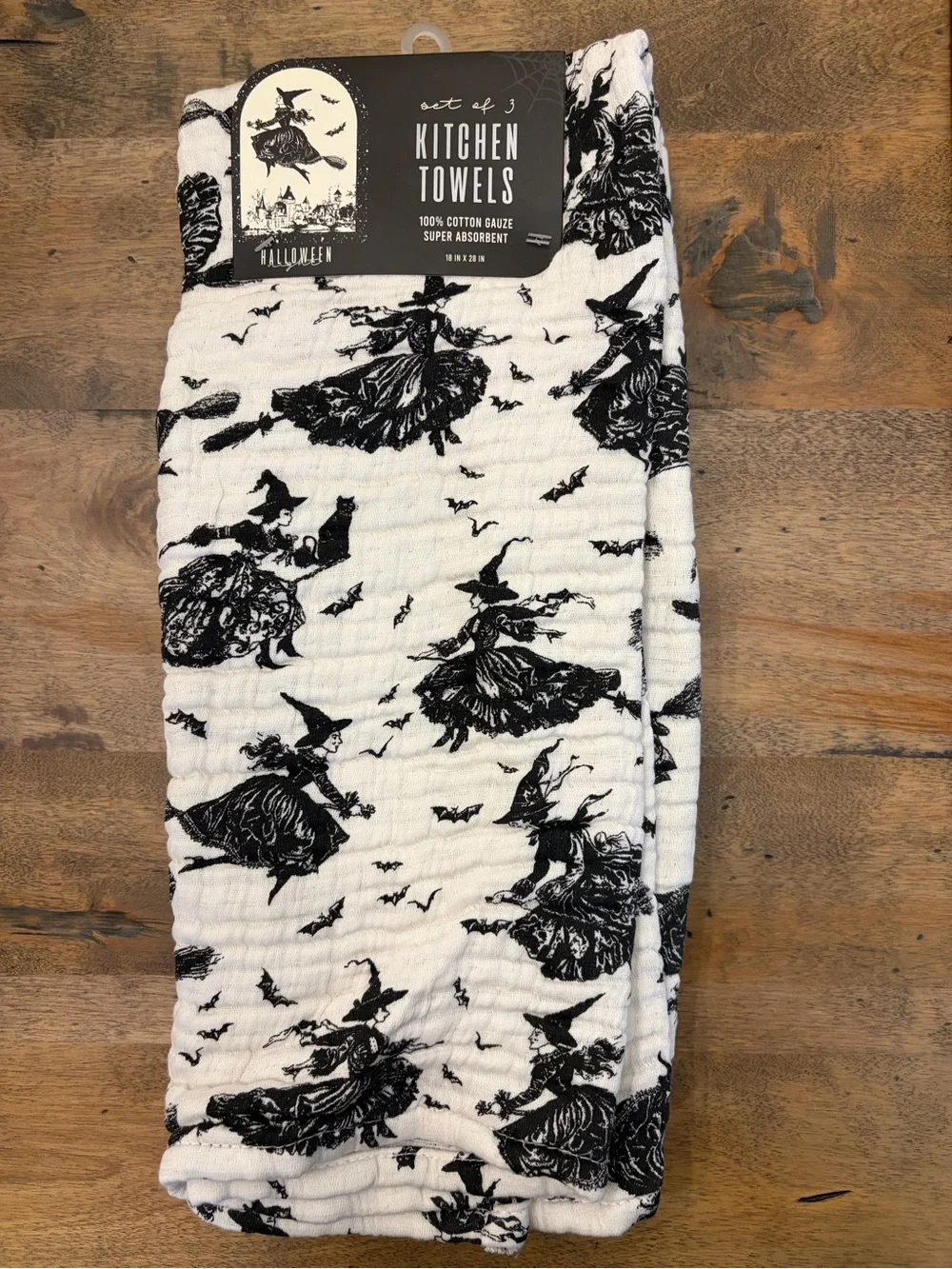 Halloween Towels (3) 👗GLAM Witches On Broomsticks 🧹 Bats 🐈‍⬛ Black Cat NWT